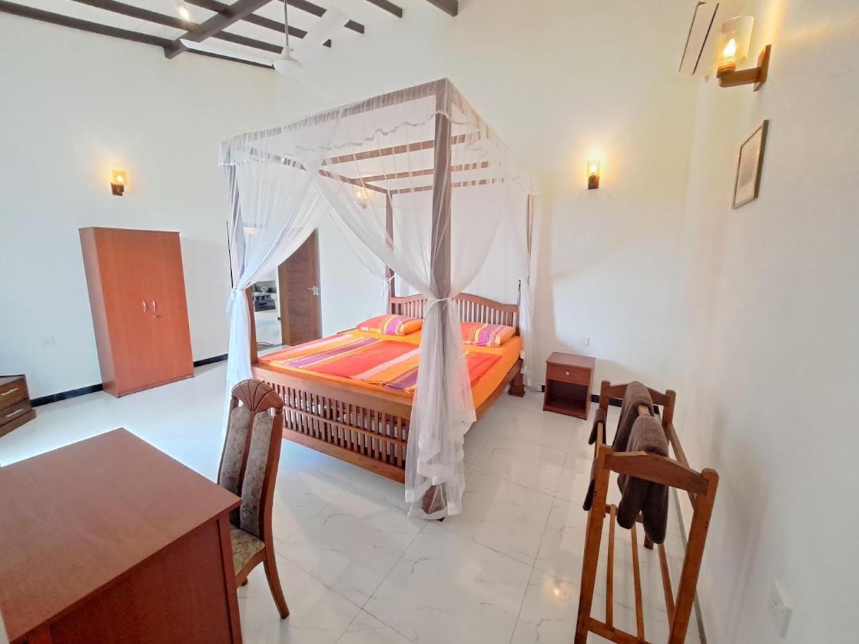 Villa 76 Weligama Exterior foto